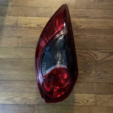 Right Passenger Side Tail Light Assembly With 2013-2016 Mazda CX-5 With Bulb
