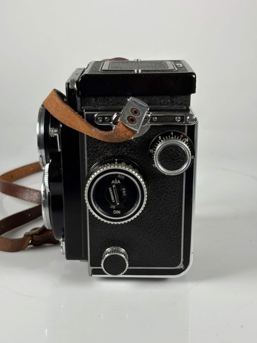 Appareil photo argentique moyen format Rolleiflex 2,8E avec objectif Zeiss Planar 80 mm f2,8 - Photo 7/10