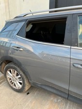 Porte arrière et accessoires Ssangyong KORANDO