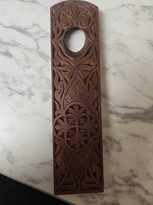 VTG Sirocco Wood Resin Plastic Gravity Defining Wine Bottle Holder