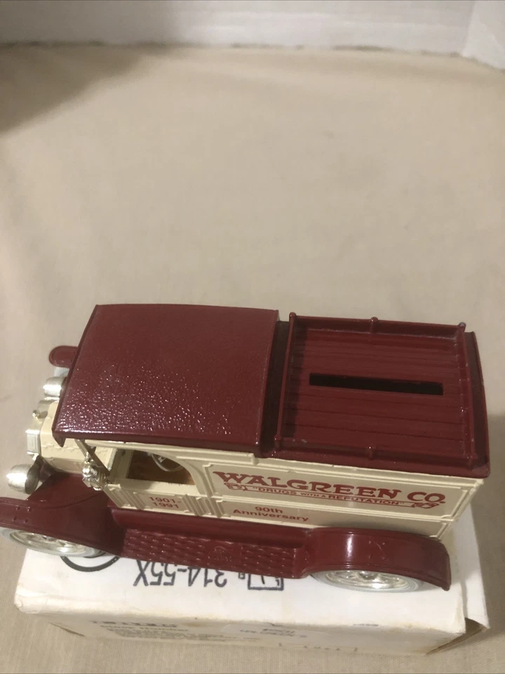 Banco de entrega ERTL 1913 modelo T 1989 90 aniversario Walgreens Co fundido a presión Foto 3 de 4