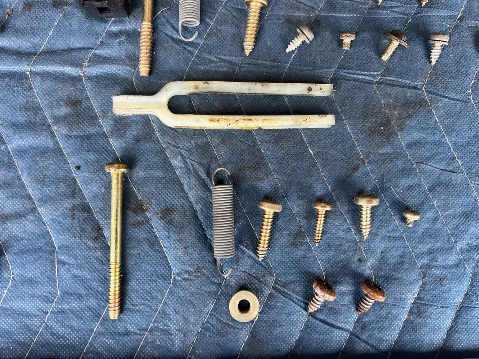 1989-1995 Volvo 740 940 Sedan Front Rear LH & RH Door Hardware Set OEM #3841EM - Image 3 of 4