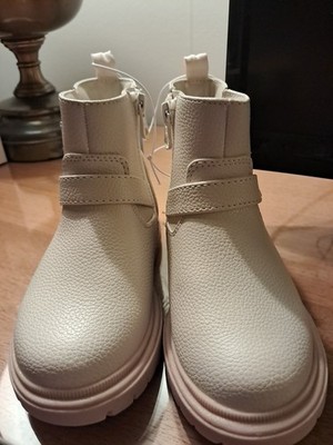 Cat & Jack Cream Colored Girls Size 10 Boots