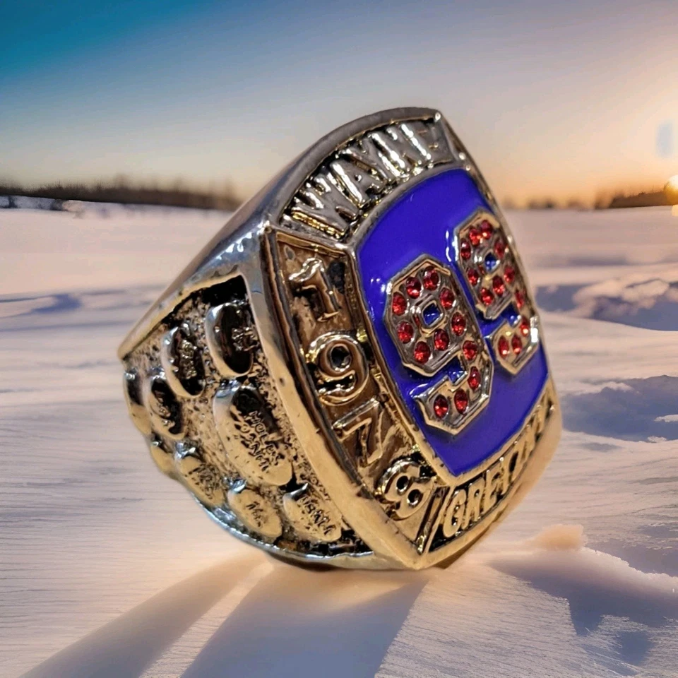 Anillo conmemorativo Wayne Gretzky #99 de los New York Rangers • Talla 12 Foto 2 de 4