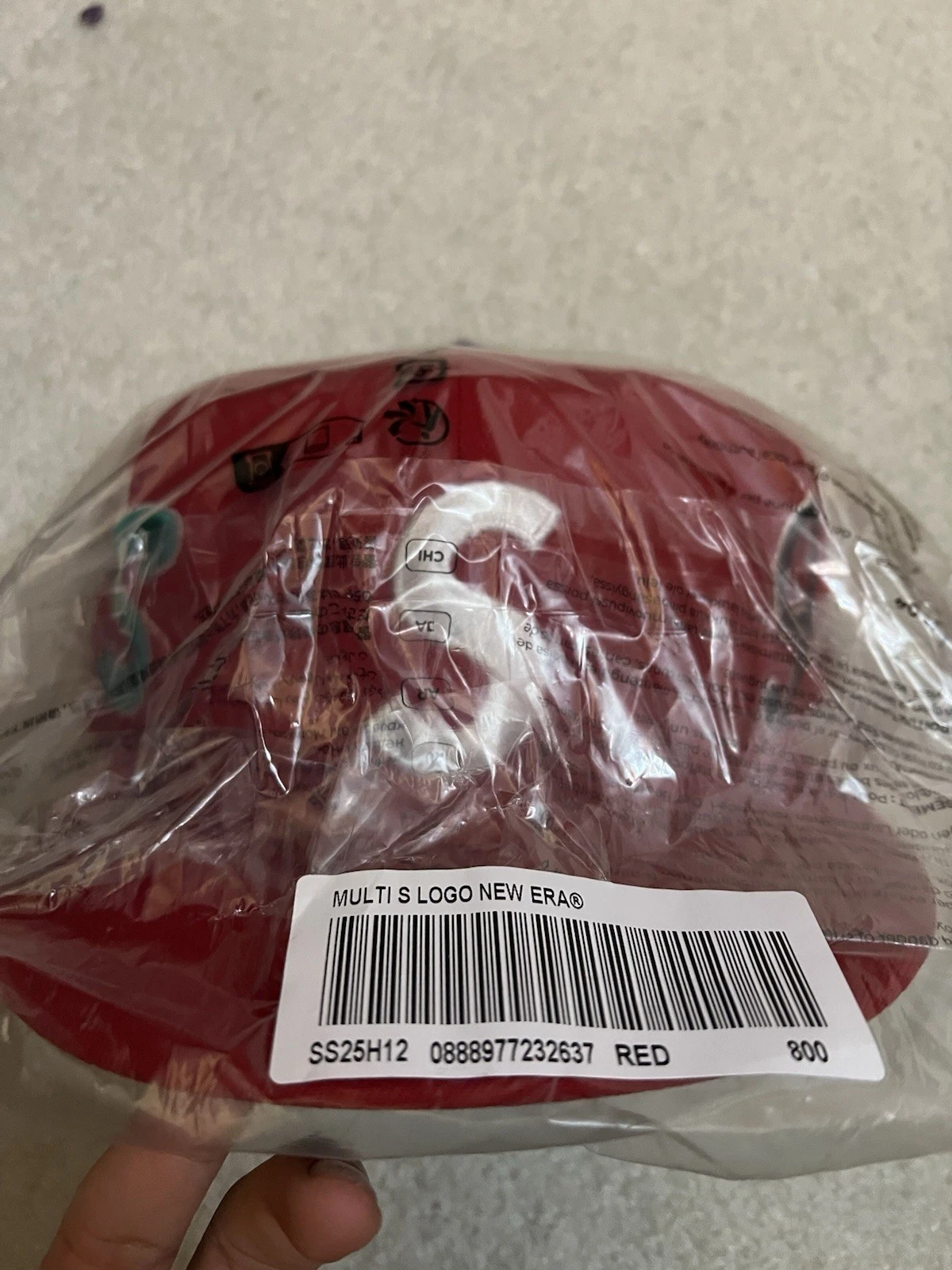 Taille 8   Logo Supreme Multi S New Era Rouge EN MAIN TAILLE RARE