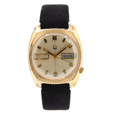 Reloj Pulsera Bulova Accutron Vintage 33mm 1976 Día y Fecha Horquilla Tono Dorado