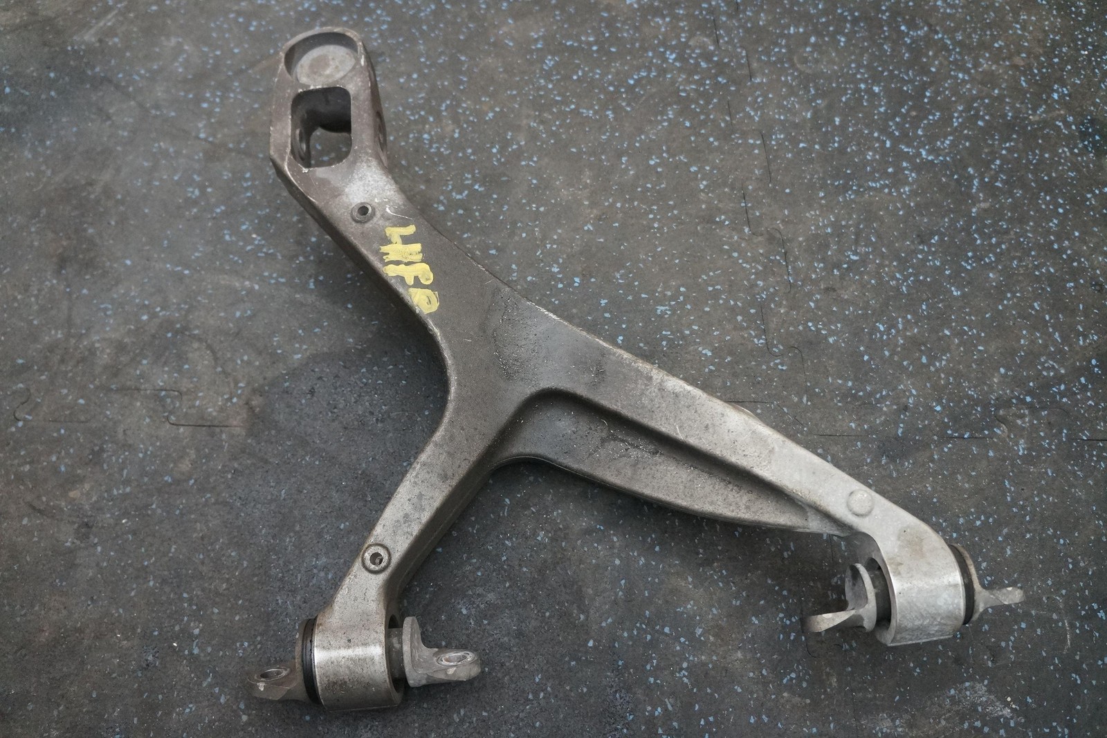 Front Suspension Left Lower Control Arm 11B0067CP OEM McLaren MP4-12C 650S