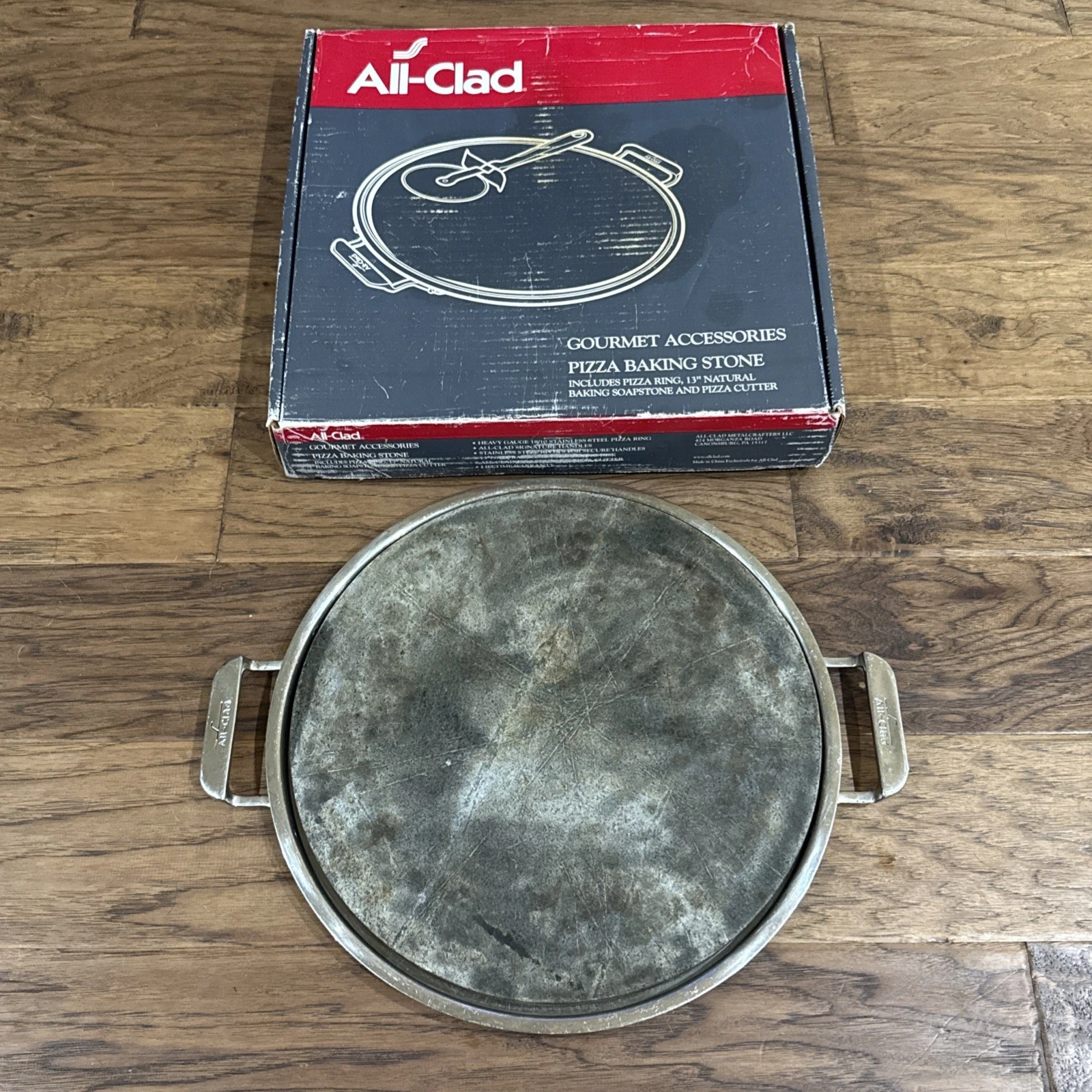 All Clad 13" Heavy Soapstone Pizza Stone & Stainless Steel Frame FREE SHIPPING
Opens in a new window
