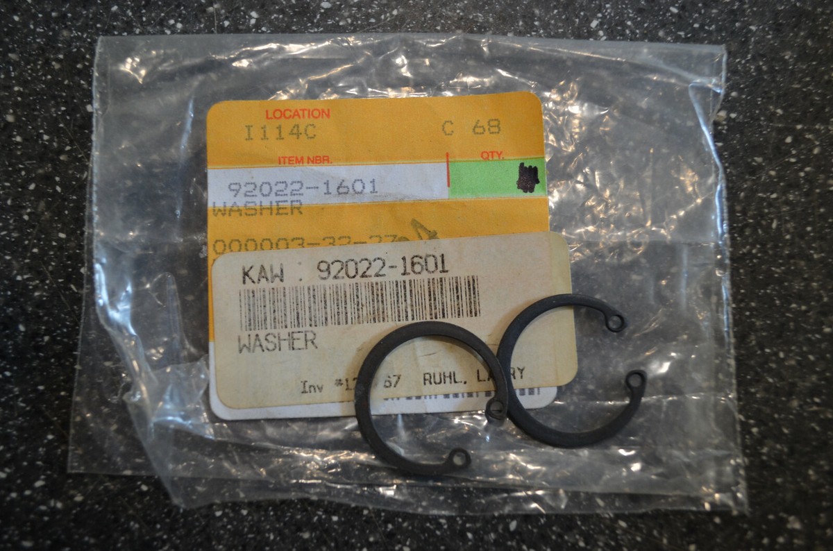 OEM KAWASAKI SNAP RING 20.9X24.6X1.2 QTY 2 #92022-1601 1987-2009