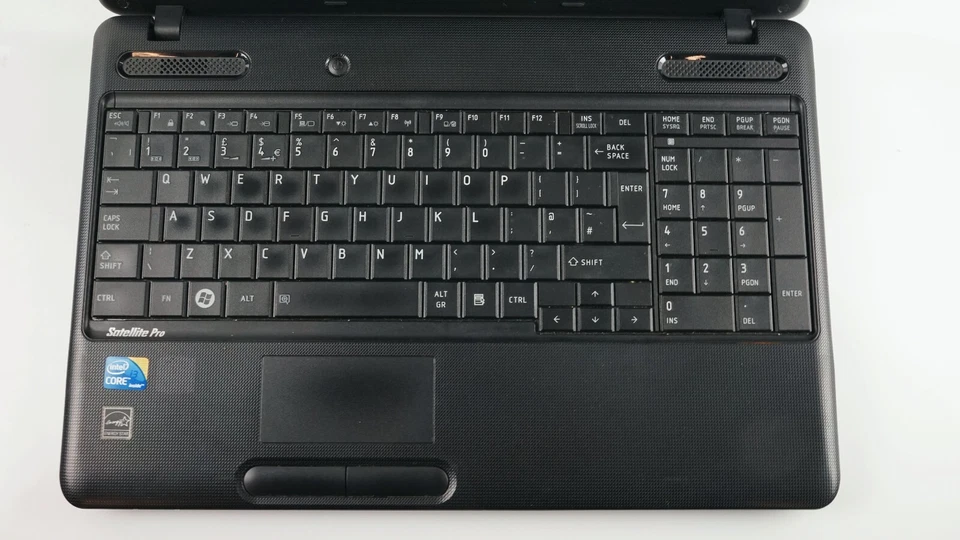 Cheap Toshiba Laptop BIG 15.6" Screen Intel Core i3 128GB SSD Win10 Computer PC - Image 4 of 4