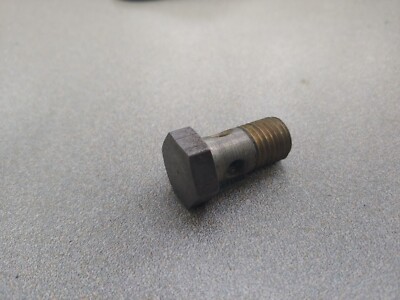 Used OEM Porsche Fuel Distributor Filter Banjo Bolt – Fits 924, 944, 911, 930 (N 021 071 2)