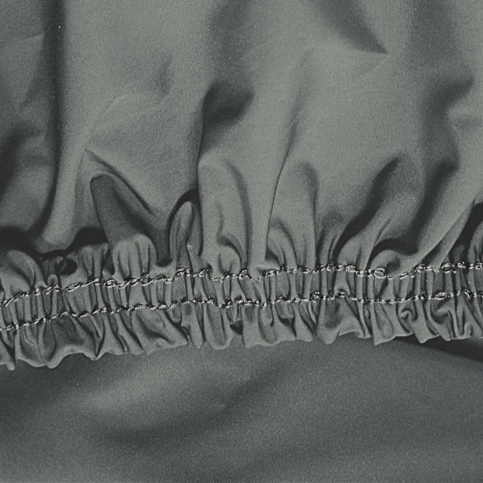 Cubierta de coche sólida a prueba de tormentas Coverking - interior/exterior - ideal para uso en exteriores Foto 4 de 4