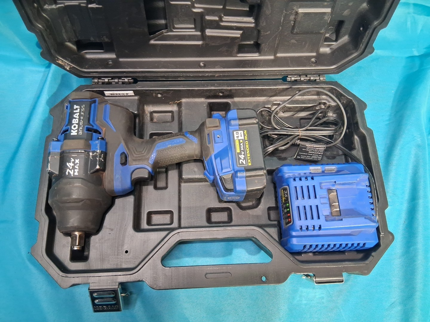 Kobalt XTR High Torque Impact Wrench Kit with 4Ah Batteries and Charger