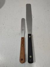 Lot of 2 Vintage Stainless Steel Icing Spreader/Knife Wilton Japan & Flint USA