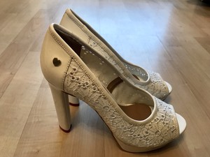 girls high heels size 3