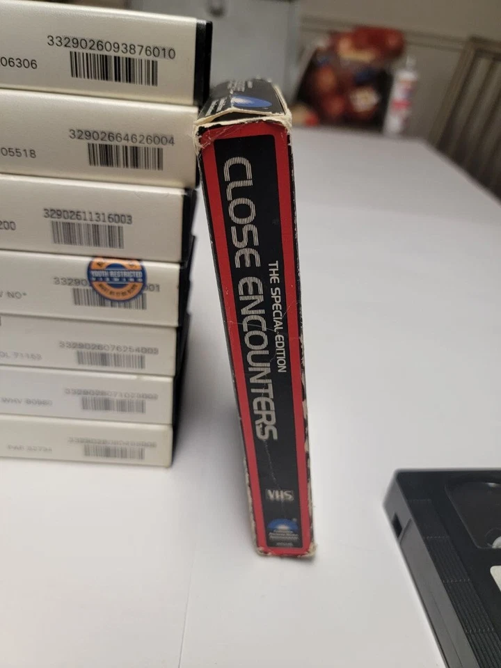 Close Encounters Of The Third Kind Special Edition VHS Gatefold Columbia RCA - Image 2 of 4