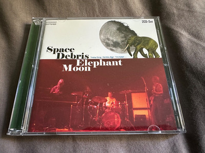 Space Debris : Elephant Moon 2CD. NEW NOT SEALED.