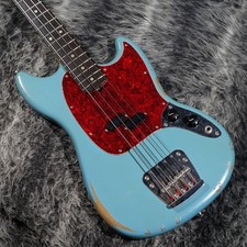 Fender JMJ Road Worn Mustang Bass Faded Daphne Blue With Gigbag