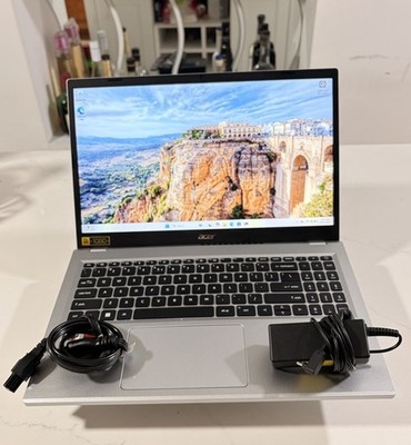 Acer Aspire 3 A315-24P Ryzen 3 7320U 15.6  8GB RAM 128GB SSD Laptop W/Charger