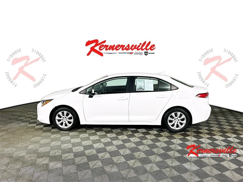 2021 Toyota Corolla LE Foto 4 de 4