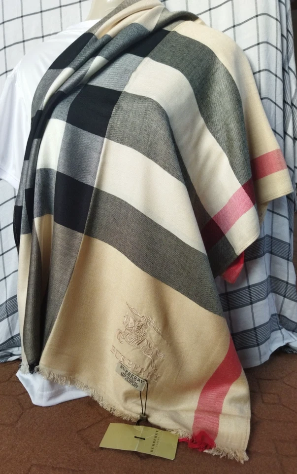 Bufanda Burberry 100 % cachemir chal estola rectangular envoltura Foto 2 de 4