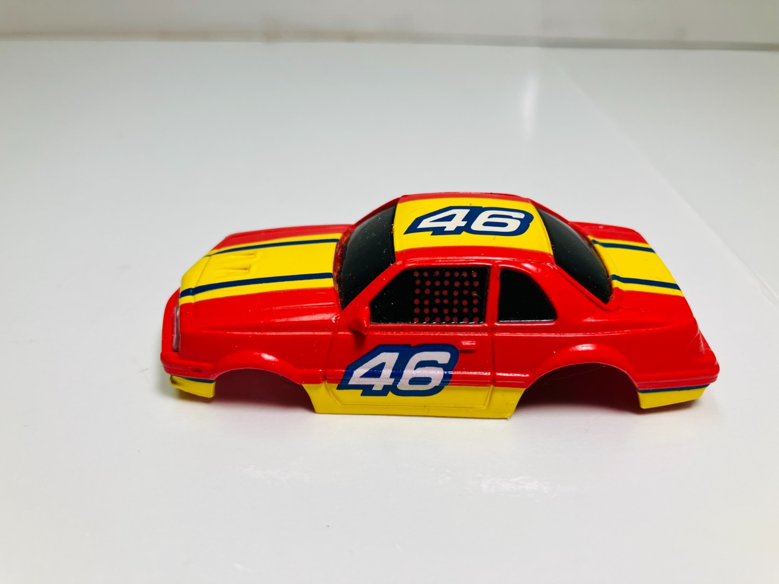 ROKAR   T-BIRD  STOCKER Body #46 ~ BRAND NEW ~ for  Aurora  AFX  TYCO  LIFE-LIKE