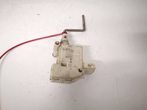 3B0959781B Stellmotor Microschalter, Heckklappe Heckklappenschlos DE2824503-16