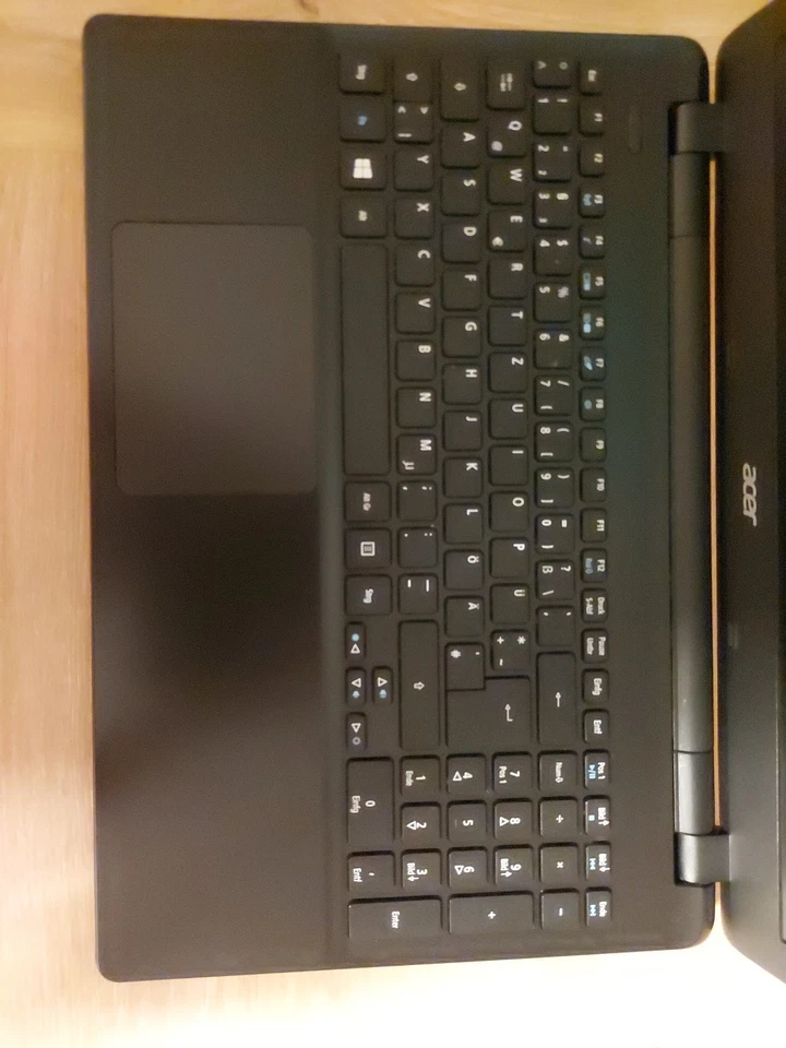 Acer Aspire E5-571G-6685 Intel Core i3-4030U Laptop (15.6") Schwarz - Bild 2 von 4