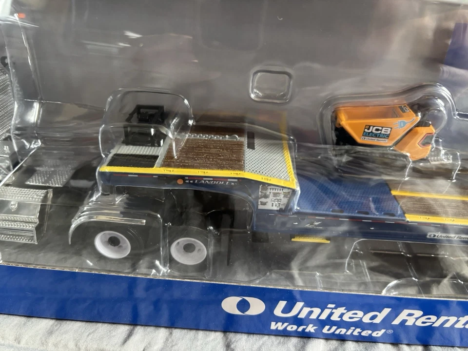 19-4321 First Gear Freightliner Tractor Trailer Equipment United Rentals Model - Image 4 of 4