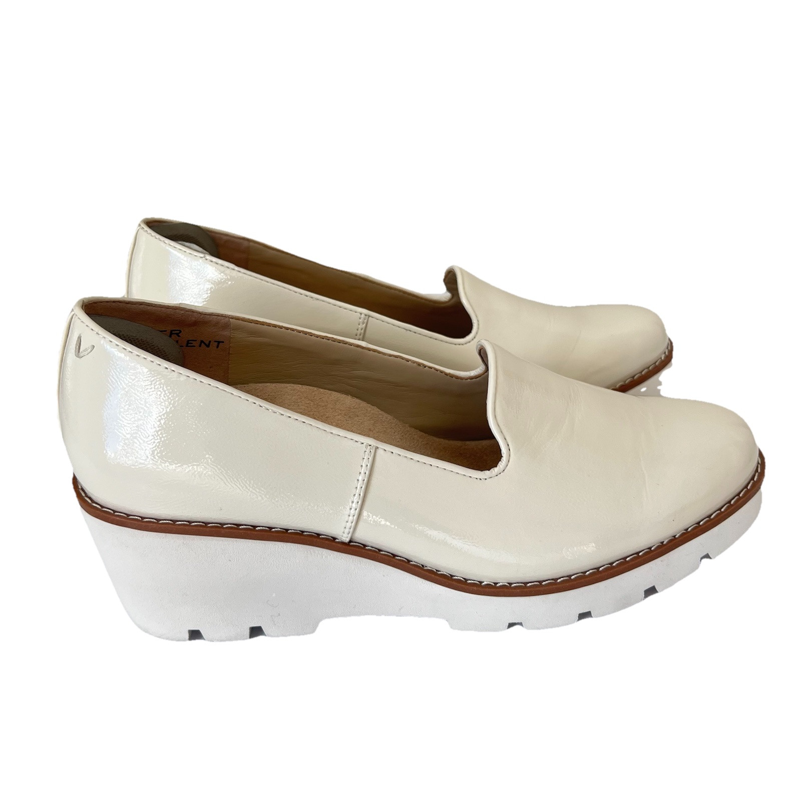 Vionic Women's white patent leather aster Willa Wedge Slip-On shoes size 9.5