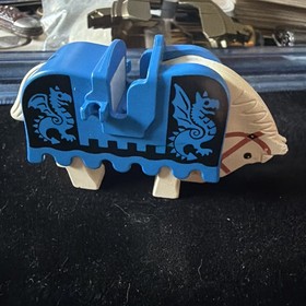 VTG LEGO Castle White Horse w/ Blue Black Dragon Barding Armor 6086 6085 A29-33