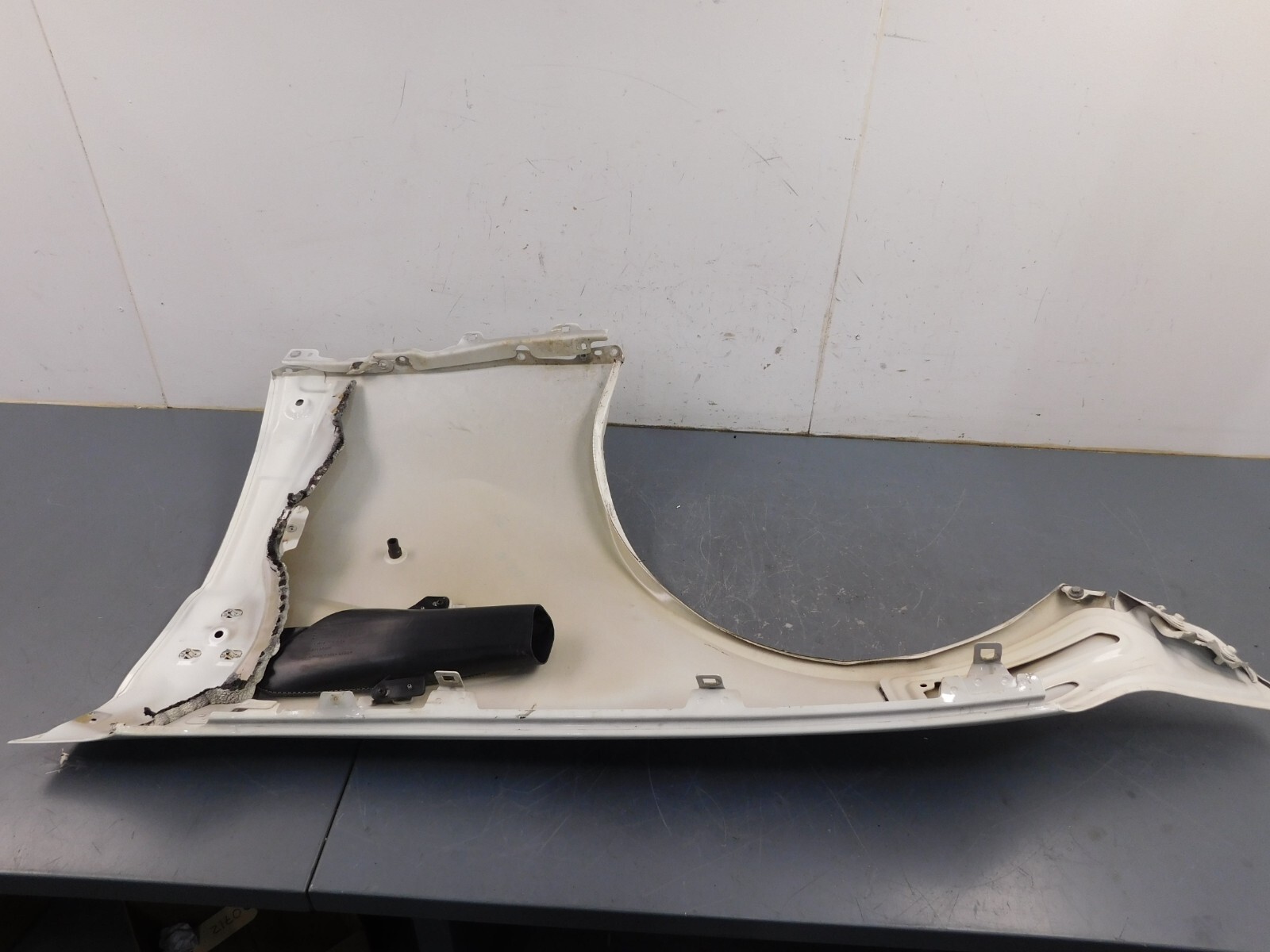 2015 11 12 13 14 16 Ferrari FF Right Passenger Fender - Damage #7170 J1