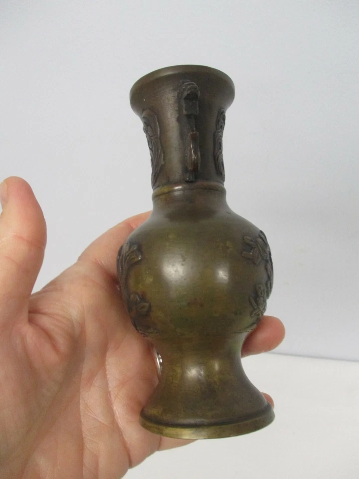 ANTIQUE CHINESE BRONZE DRAGON HANDLED BUD VASE with FLYING BIRD - Image 3 of 4