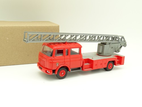 CAMION POMPIER MINIATURE NOREV Échelle Magirus DL30H Berliet GBK 18 N97