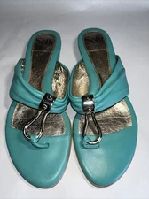 Sofft SANDALS ~ Size 7M ~Low Heel ~ Teal Blue Leather Upper Gold Accents