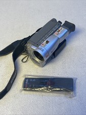 Canon ES50 8mm Camcorder 22x Zoom W/remote No Charger Untested Dead battery