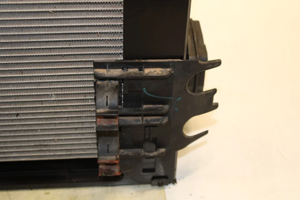 Conjunto de ventilador de radiador de refrigeración del motor 10-15 BMW 750Li xDrive 4,4 L 17428509743 *ReaD* Foto 3 de 4