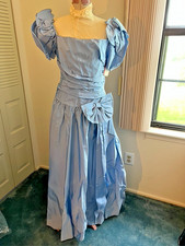 NEW-Unworn Vintage 80s blue party prom dress w puff sleeves, front bow. Size S