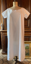 Ancienne chemise/ robe brodée  époque 1900 en pur coton, réf F3