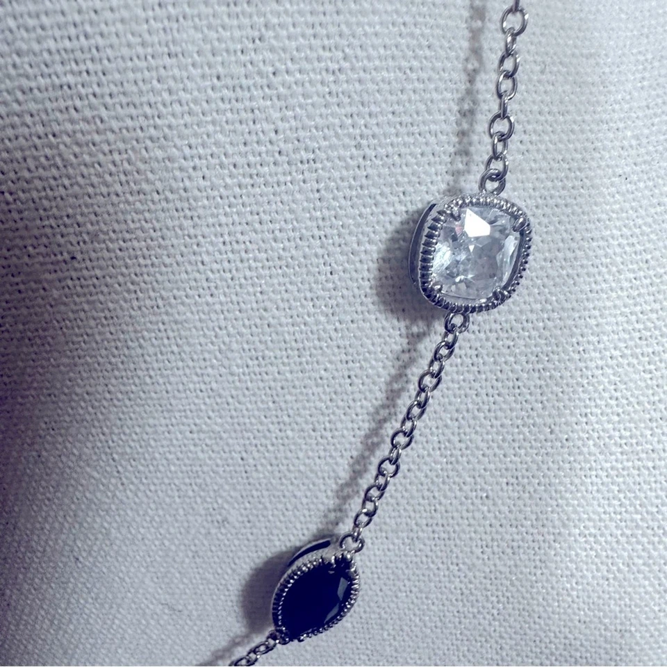 Collar Carolee Uptown Girl Cristal Zafiro Ilusión Azul Tono Plata Foto 4 de 4