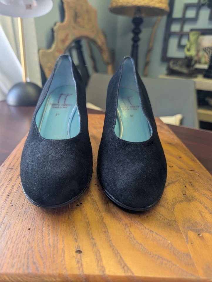 Bomba de gamuza negra Thierry Rabotin 37 con tacón metálico Foto 4 de 4