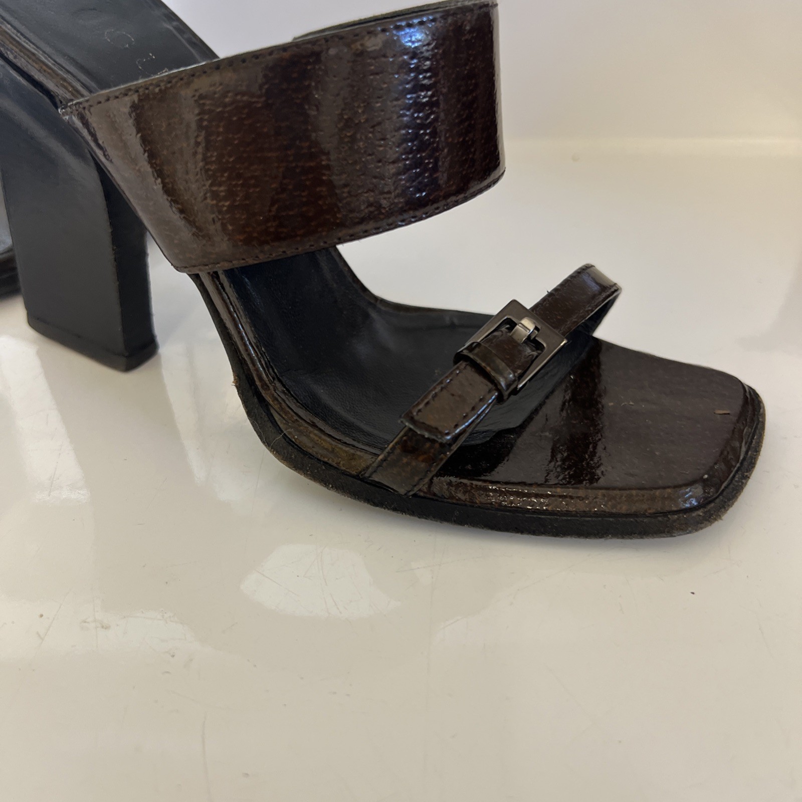 Gucci  Double strap Leather Slide On Mule Sandel Size 5 1/2 B