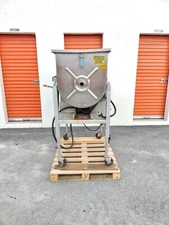 Hollymatic Meat Grinder - Parts Missing