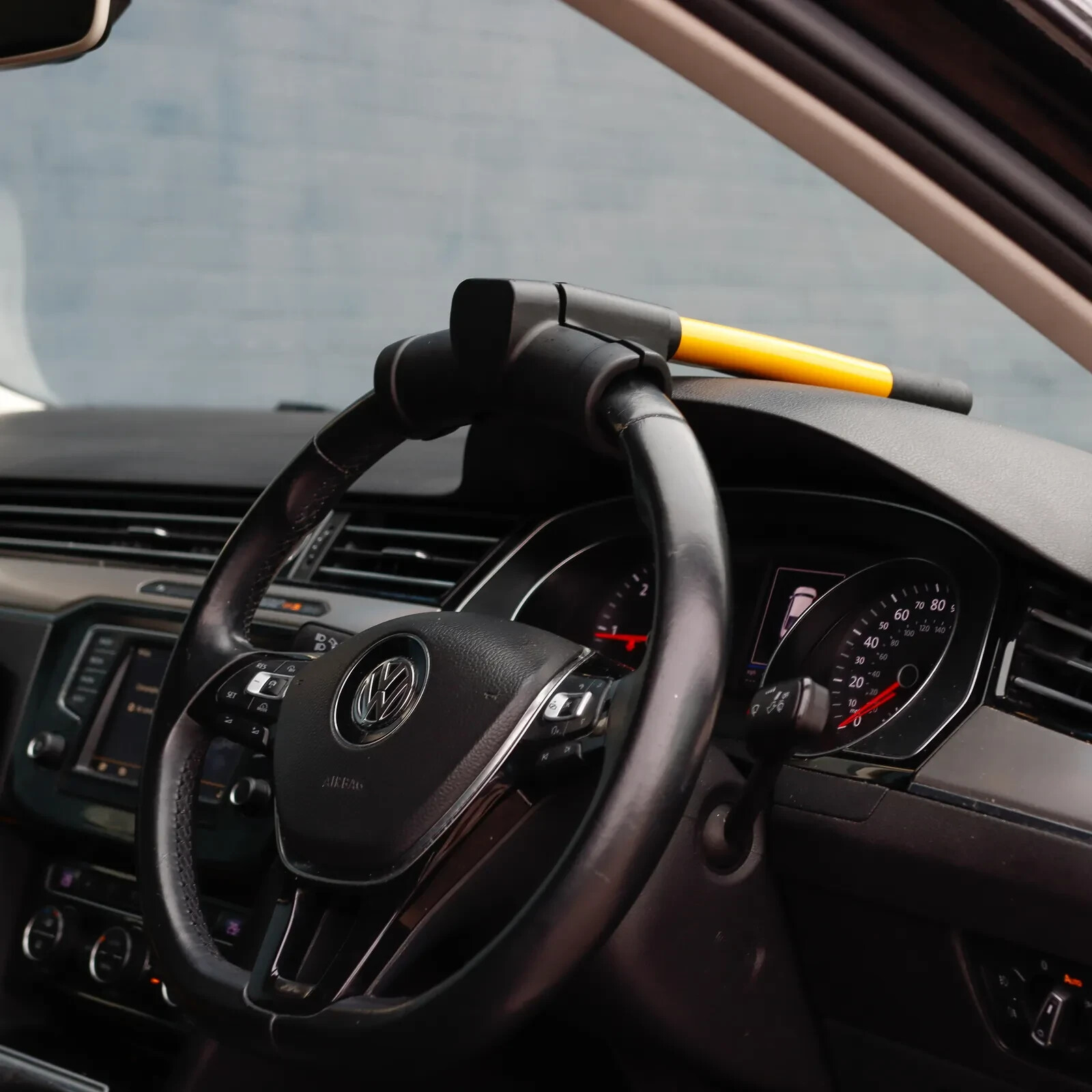Streetwize Universal Rotary Vehicle Steering Lock Car Security Wheel Keys Theft