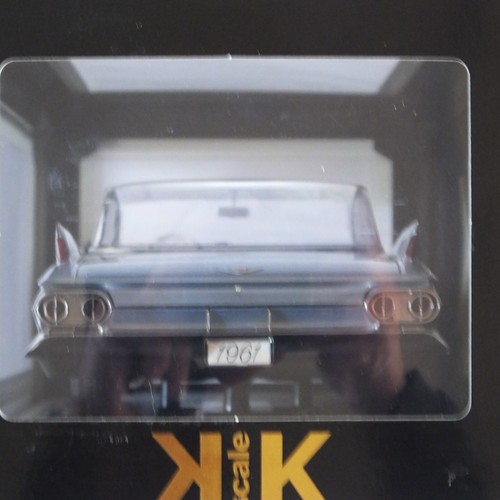 KK Scale 1/18 1961 Cadillac Coupe DeVille Series 62 Metallic Blue 181251 New 422 - Picture 5 of 15