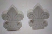 FLEUR-DE-LIS Salt and Pepper ceramic white Set Pots Shakers Sweet Items Gift