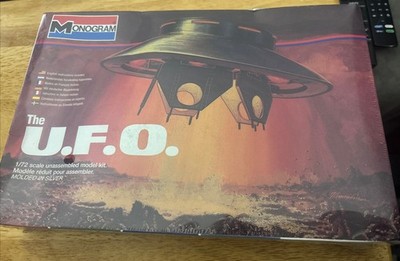 Monogram The U.F.O. 1:72 Plastic Model Kit Silver MPN 6012