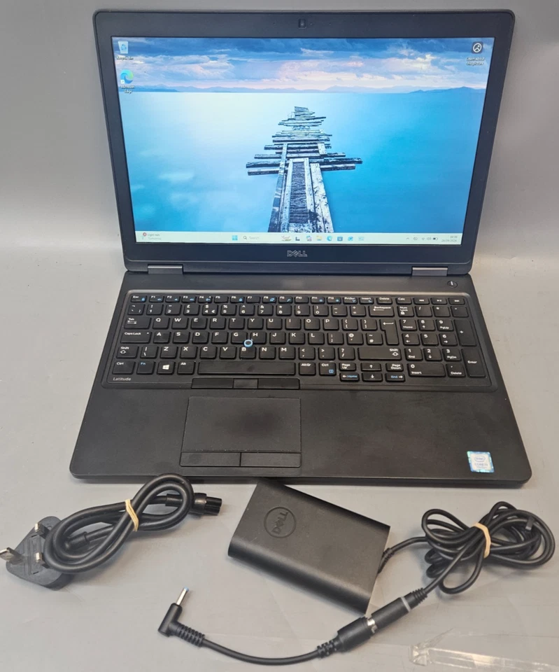 Dell Latitude 5580 · i3-7100U · 8GB · 500GB, photo 1 of 5
