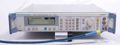 Rohde & Schwarz SML01 9kHz to 1.1GHz Signal Generator 1090.3000.11