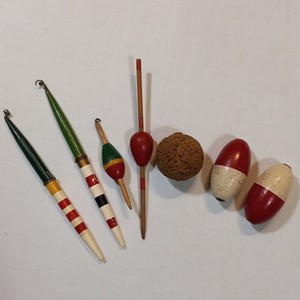 Lot of 7 Vintage Fishing Floats Bobbers Stick Ball Cork Wood Plastic